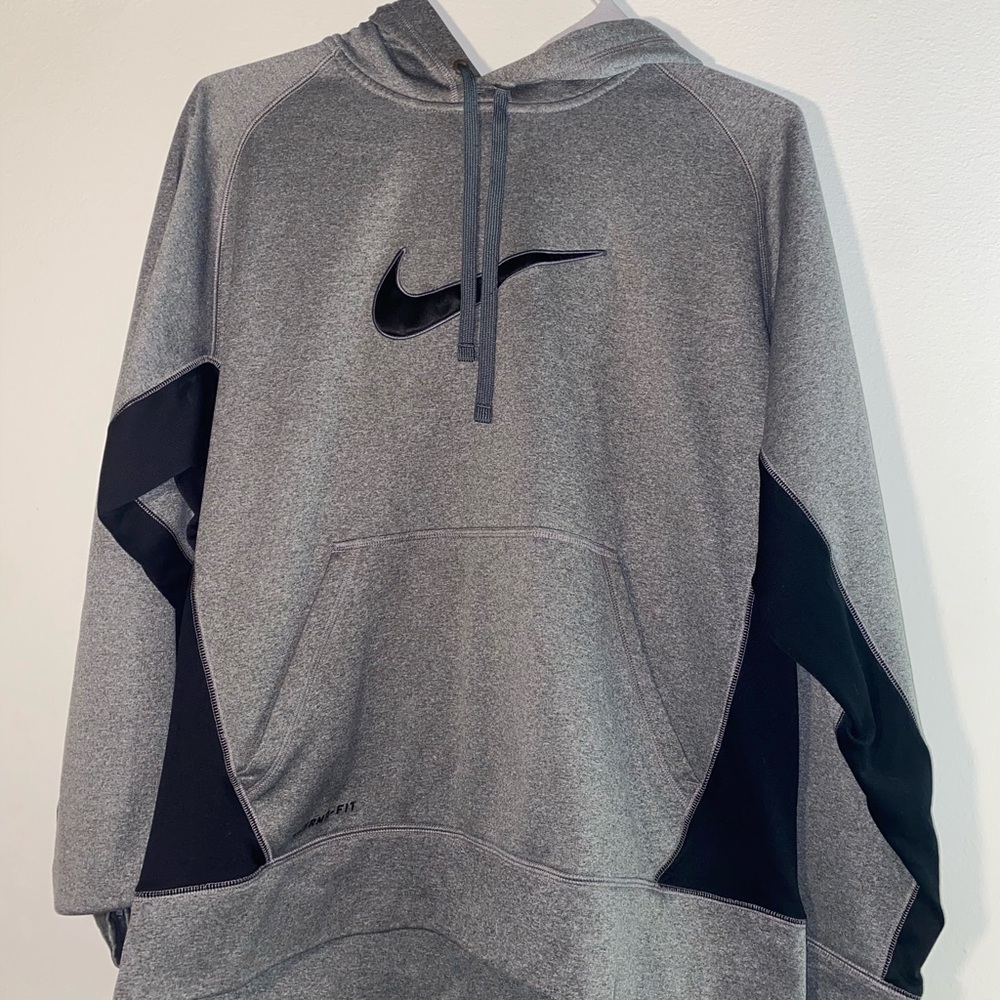 Nike Therma-Fit Gray/Black Hoodie